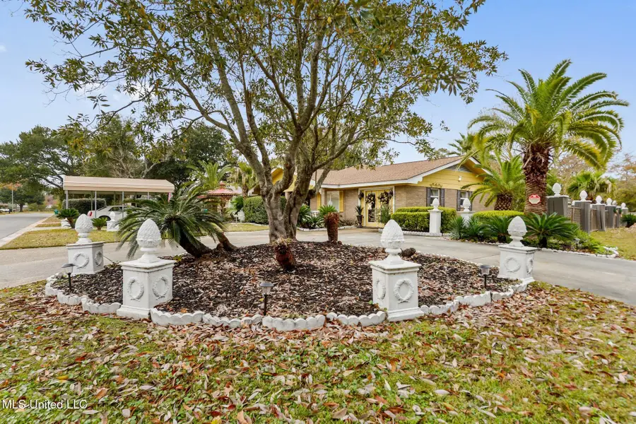 609 W David Drive, Gulfport, MS 39503 - Image #2