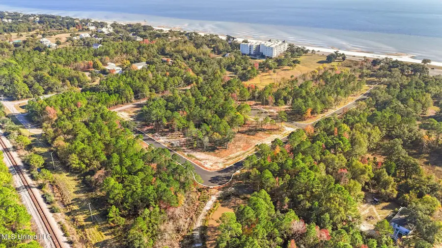 126 W Beach Boulevard, Pass Christian, MS 39571 - Image #2