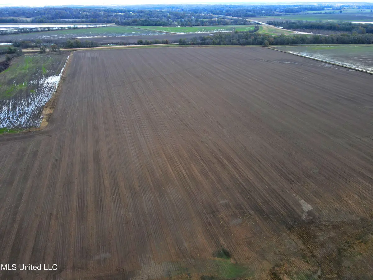 1486 Hot Thornton Road, Tunica, MS 38676 - Image #1