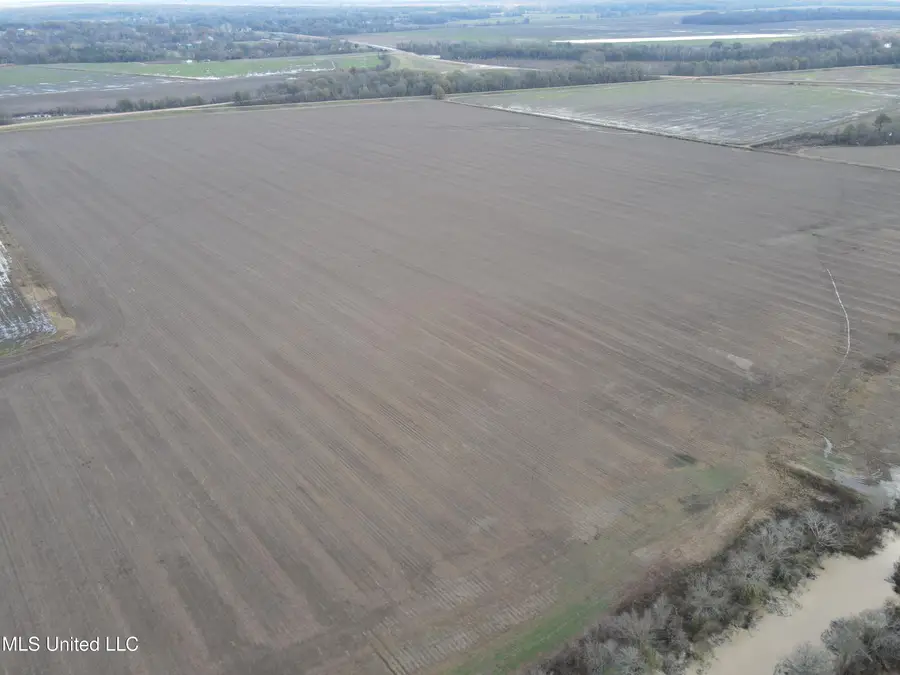 1486 Hot Thornton Road, Tunica, MS 38676 - Image #2