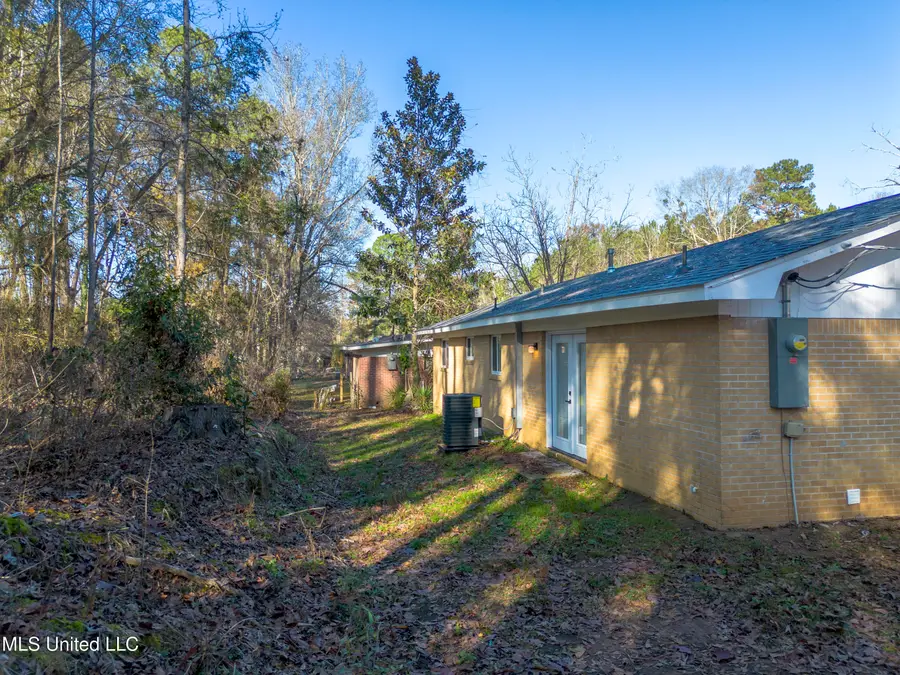 622 11th Avenue, Magee, MS 39111 - Image #3