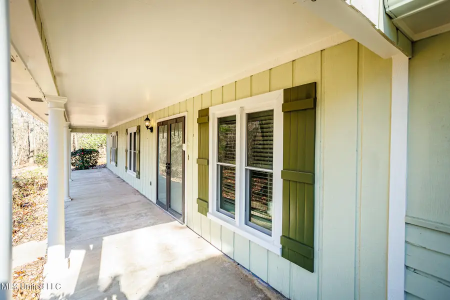 141 N Eagle Ridge Drive, Florence, MS 39073 - Image #2