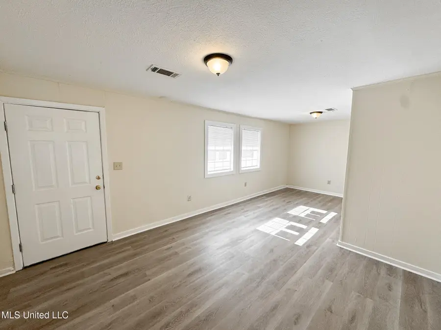 1326 Cadillac Drive, Jackson, MS 39213 - Image #2