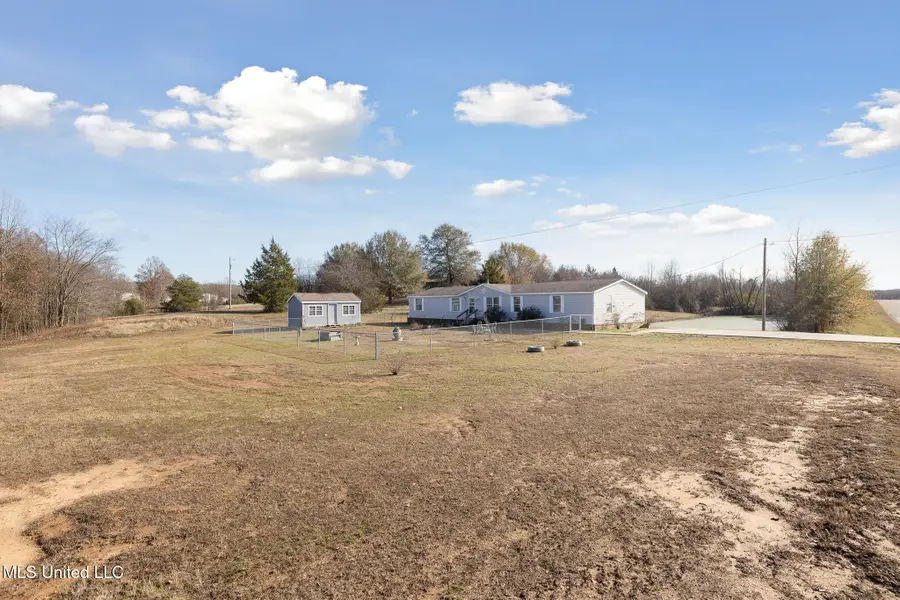 11 Lloyd Road, Byhalia, MS 38611 - Image #2