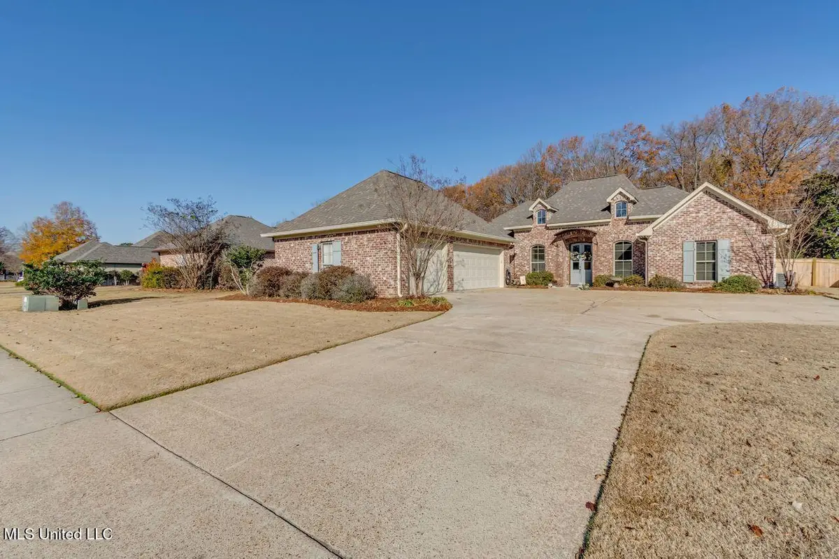 136 Sycamore Ridge, Madison, MS 39110 - Image #1