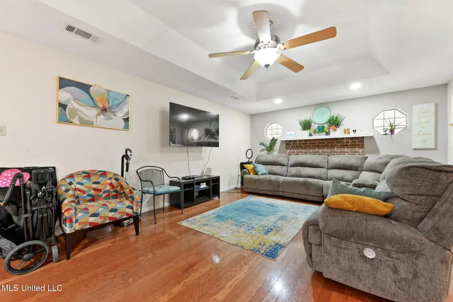 3304 N 8th Street, Ocean Springs, MS 39564 - Image #3