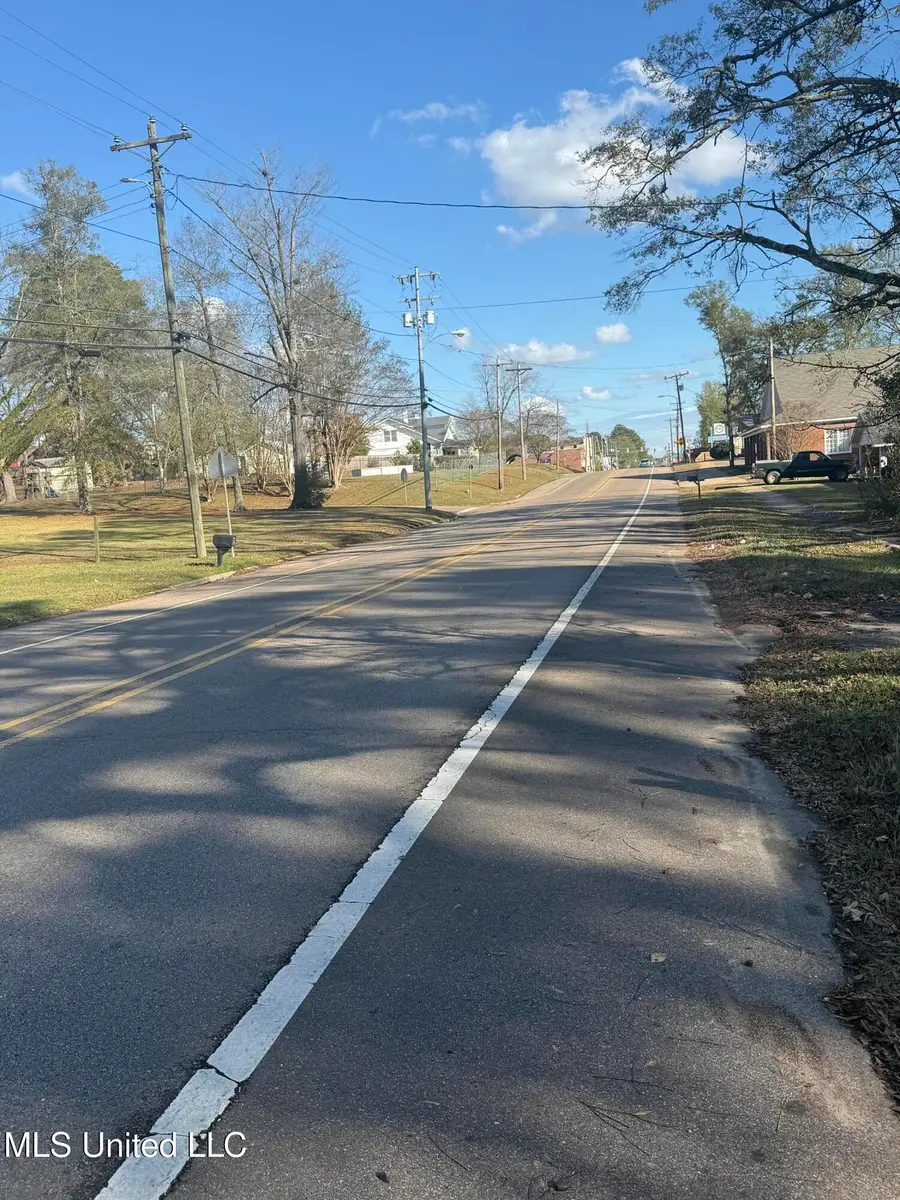 2510 W Roane Avenue, Eupora, MS 39744 - Image #3