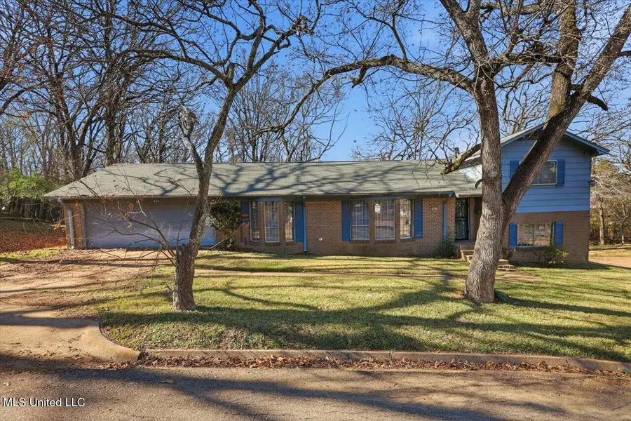 927 Royal Oak Drive, Jackson, MS 39209 - Image #2