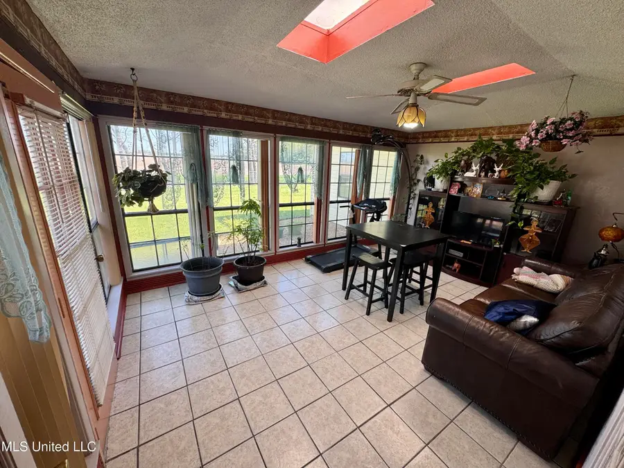1612 College Street, Cleveland, MS 38732 - Image #2