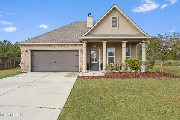 485 Palm Breeze Drive, Ocean Springs, MS 39564