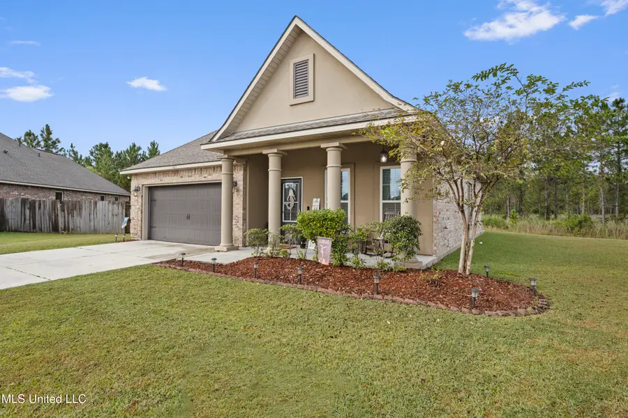 485 Palm Breeze Drive, Ocean Springs, MS 39564 - Image #2