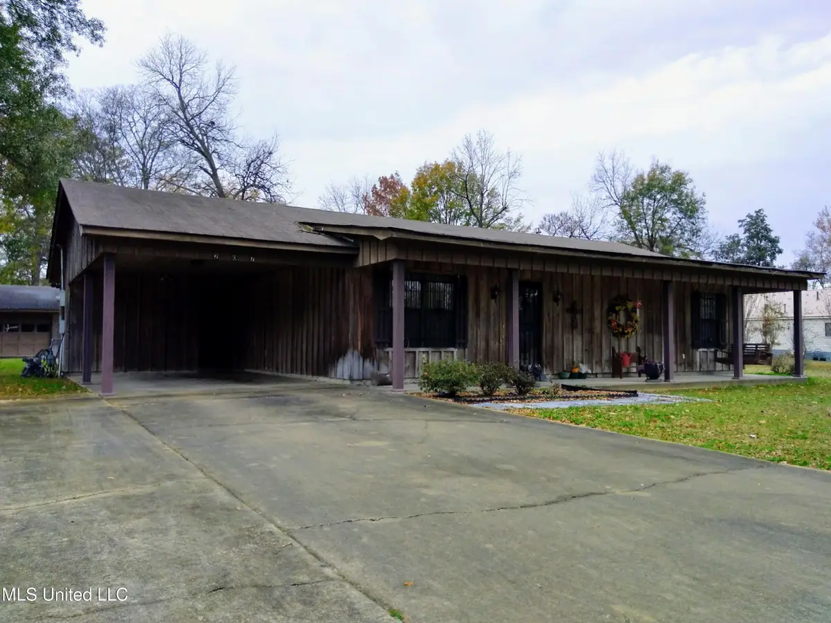 207 N Fulton Avenue, Isola, MS 38754 - Image #1