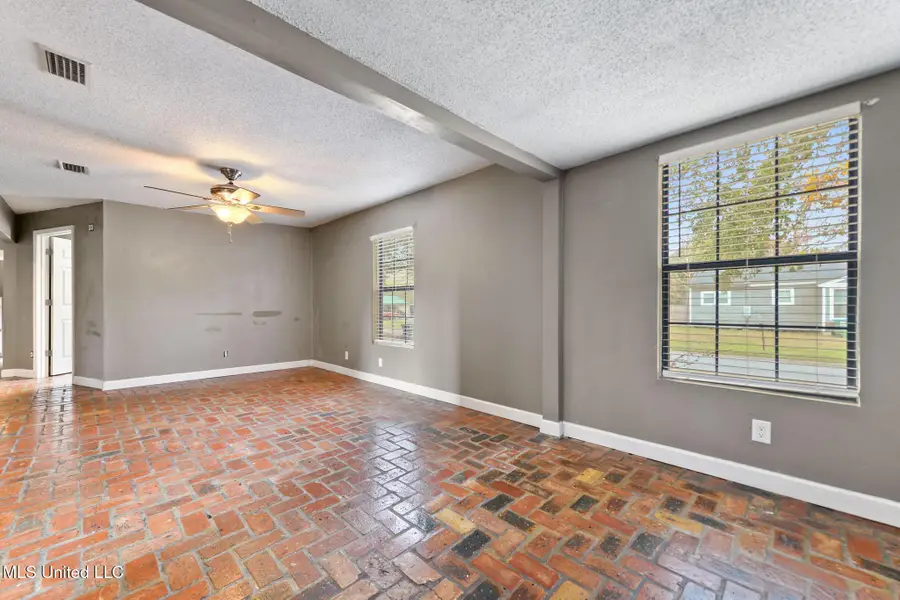 1705 14th Street, Pascagoula, MS 39567 - Image #3