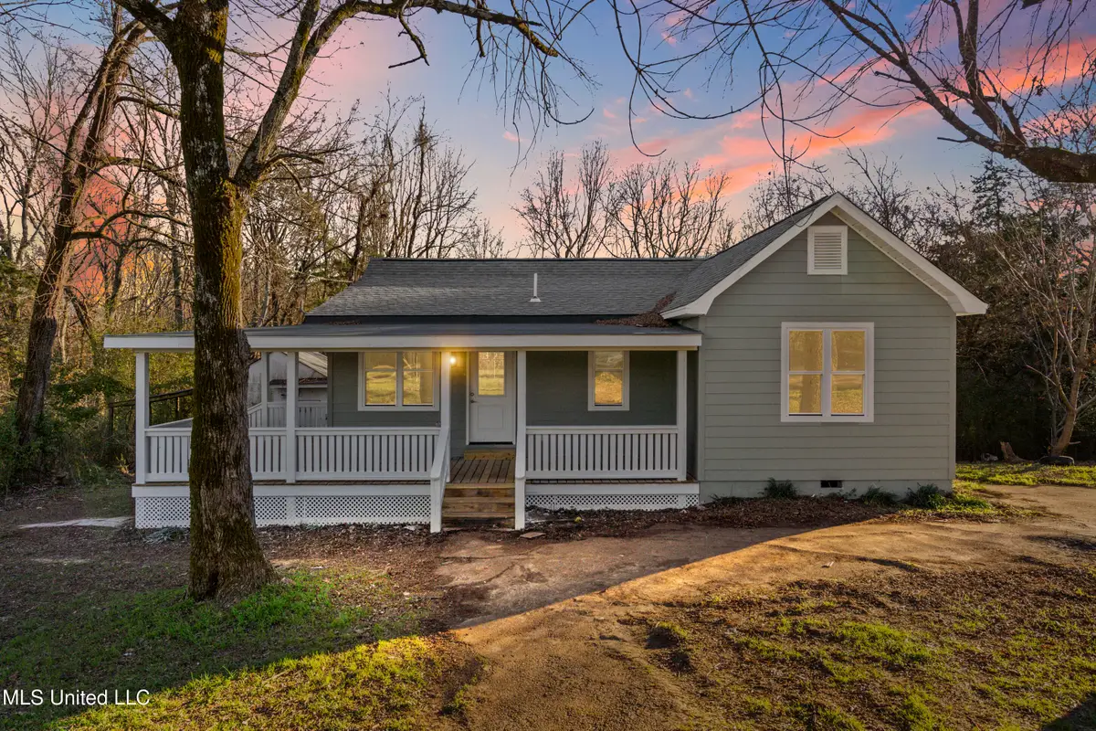 147 Crockett Road, Senatobia, MS 38668 - Image #1