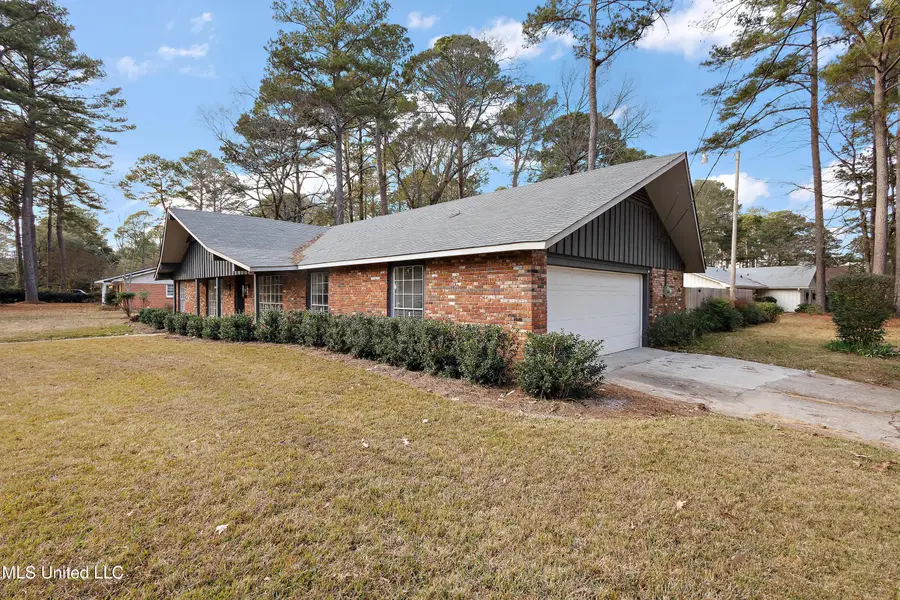 5276 Saratoga Drive, Jackson, MS 39211 - Image #3