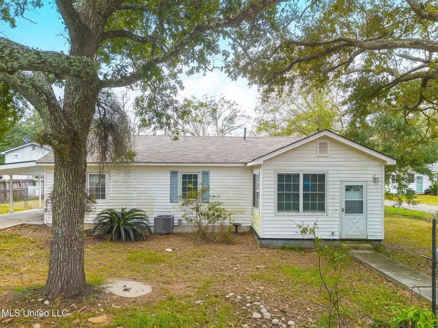 463 Oak Grove Avenue, Gulfport, MS 39507 - Image #2