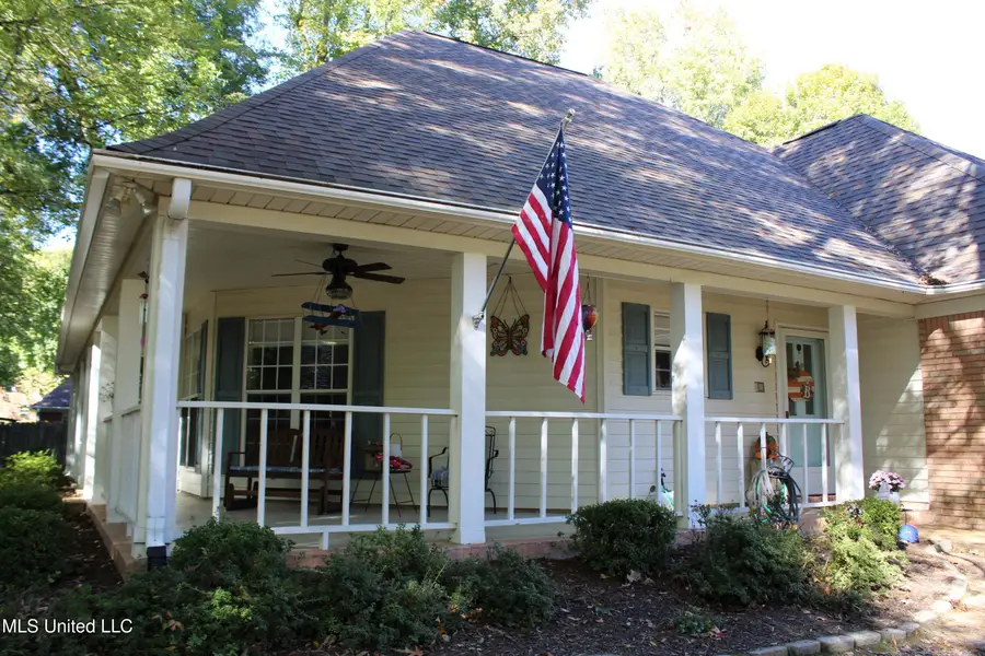 5825 Southridge Drive, Olive Branch, MS 38654 - Image #2