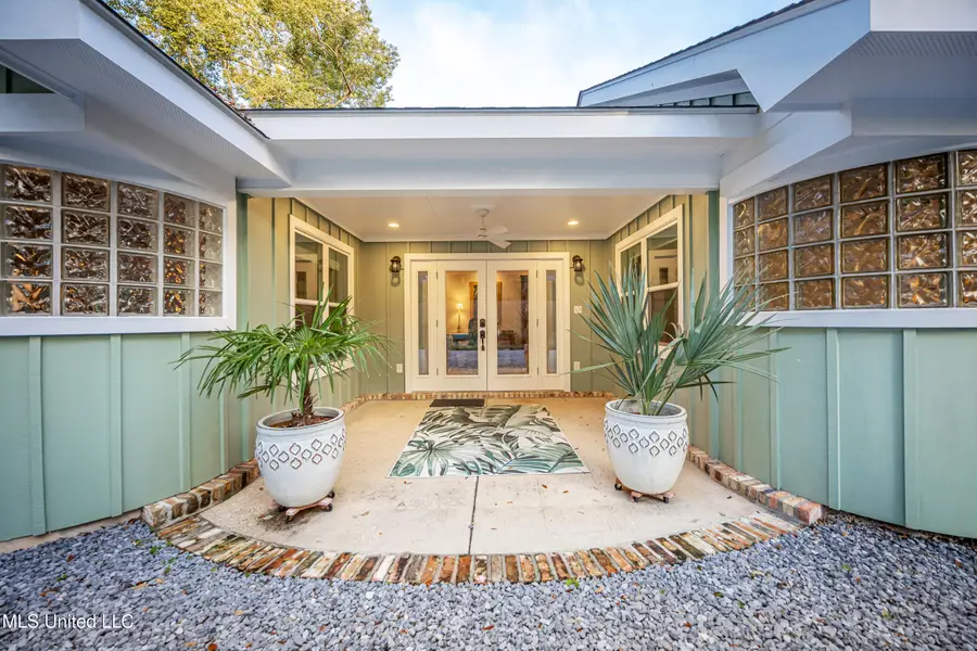 703 Mosley Street, Ocean Springs, MS 39564 - Image #3