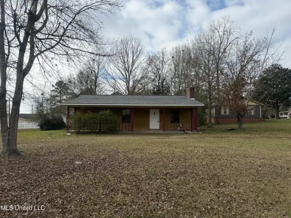 1129 W 6th Street, Prentiss, MS 39474