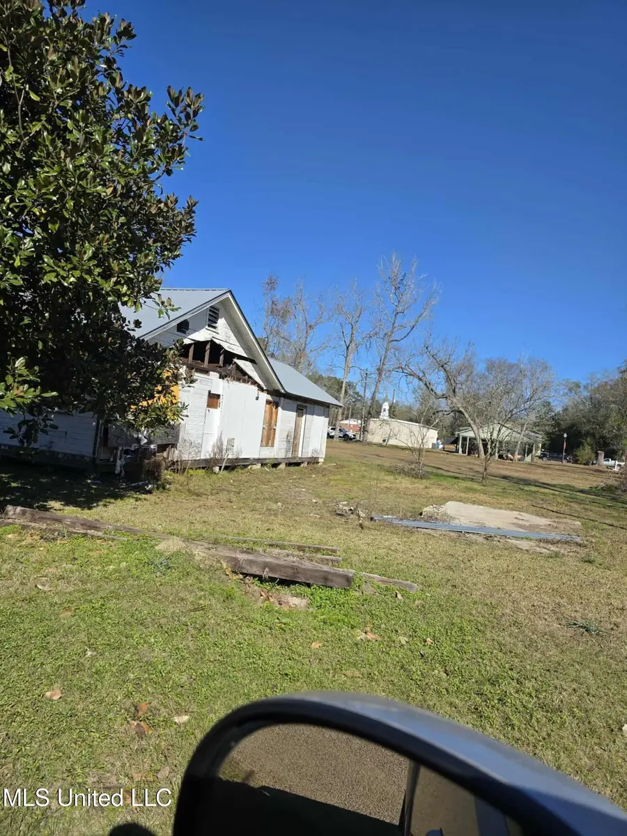 463 Capital Avenue, Leakesville, MS 39451 - Image #2