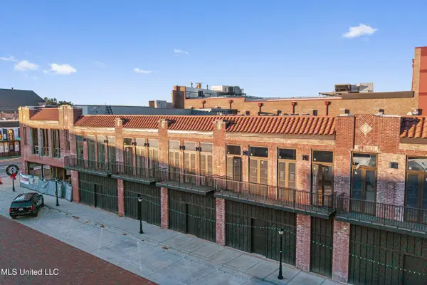 824 Howard Avenue, Biloxi, MS 39530