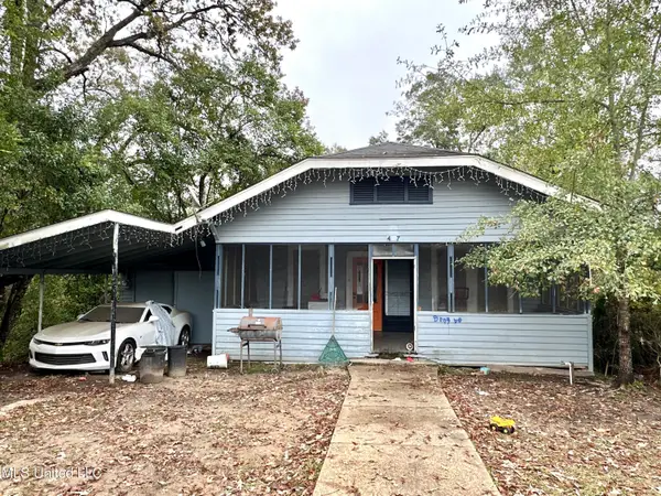 407 7th Street, McComb, MS 39648