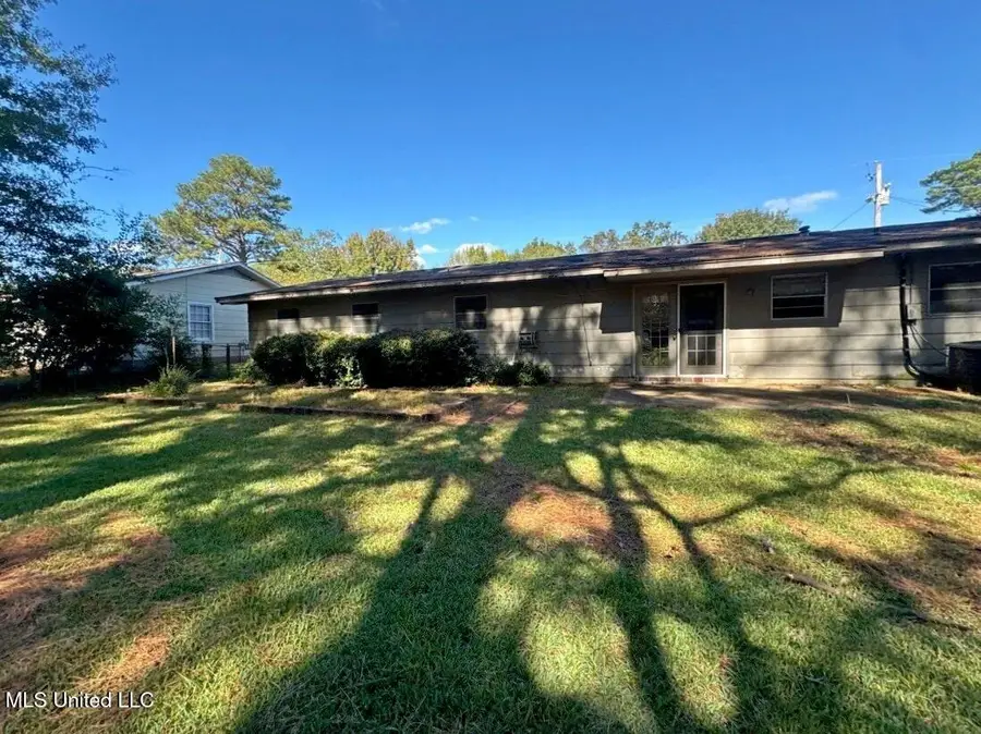 1237 Springdale Drive, Jackson, MS 39211 - Image #2