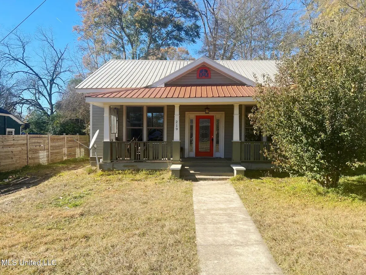 219 N Church Street, Brookhaven, MS 39601 - Image #1