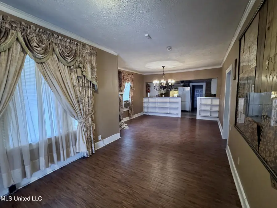 365 S Walnut Street, Canton, MS 39046 - Image #2