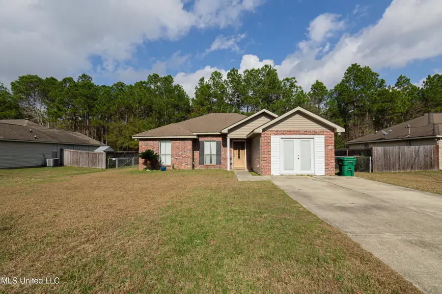 630 Edna Street, Waveland, MS 39576 - Image #2