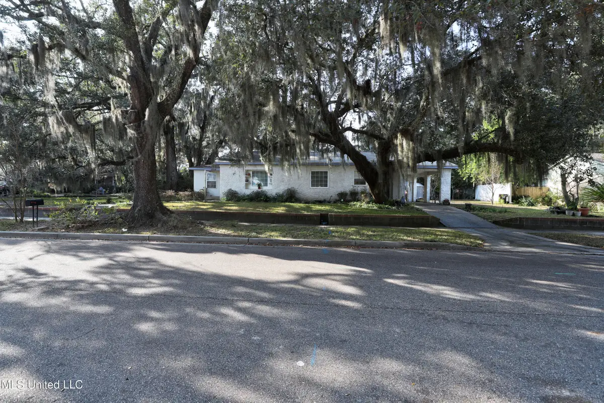 1229 Kensington Drive, Biloxi, MS 39530 - Image #1