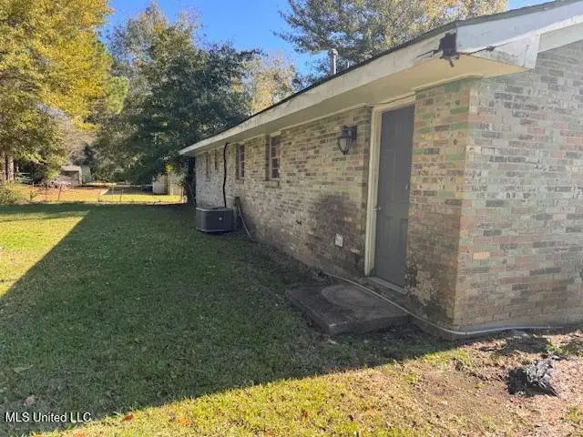 4221 Knowles Avenue, Moss Point, MS 39562 - #2