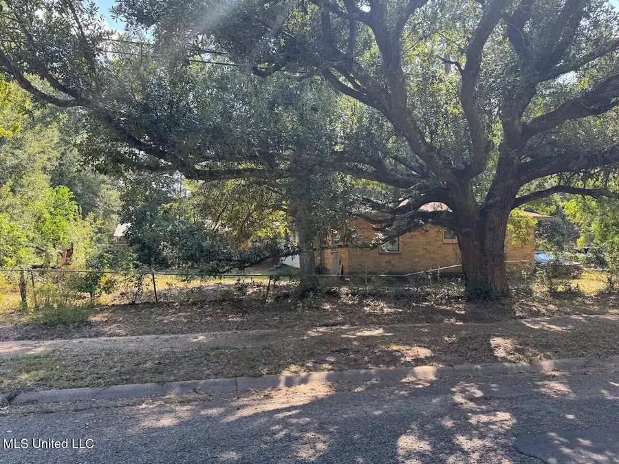 2020 41st Avenue, Gulfport, MS 39501 - Image #2
