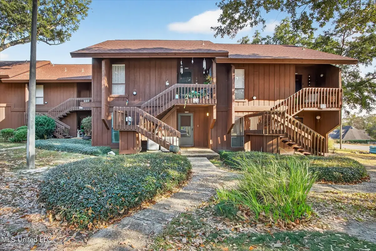 126 Molokai, Diamondhead, MS 39525 - #1