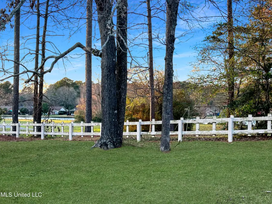 349 Lakebend Drive, Brandon, MS 39042 - Image #3
