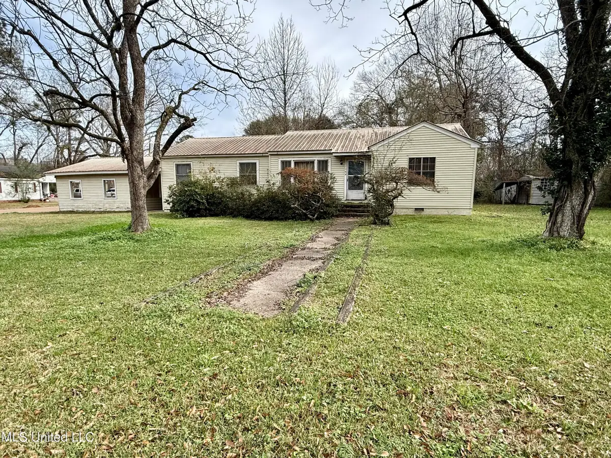 108 Lucas Street, Brookhaven, MS 39601 - Image #1