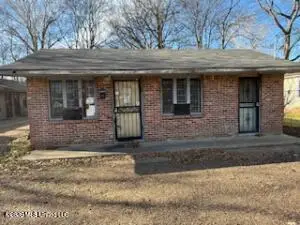 210 Avenue H, Greenwood, MS 38930 - #2
