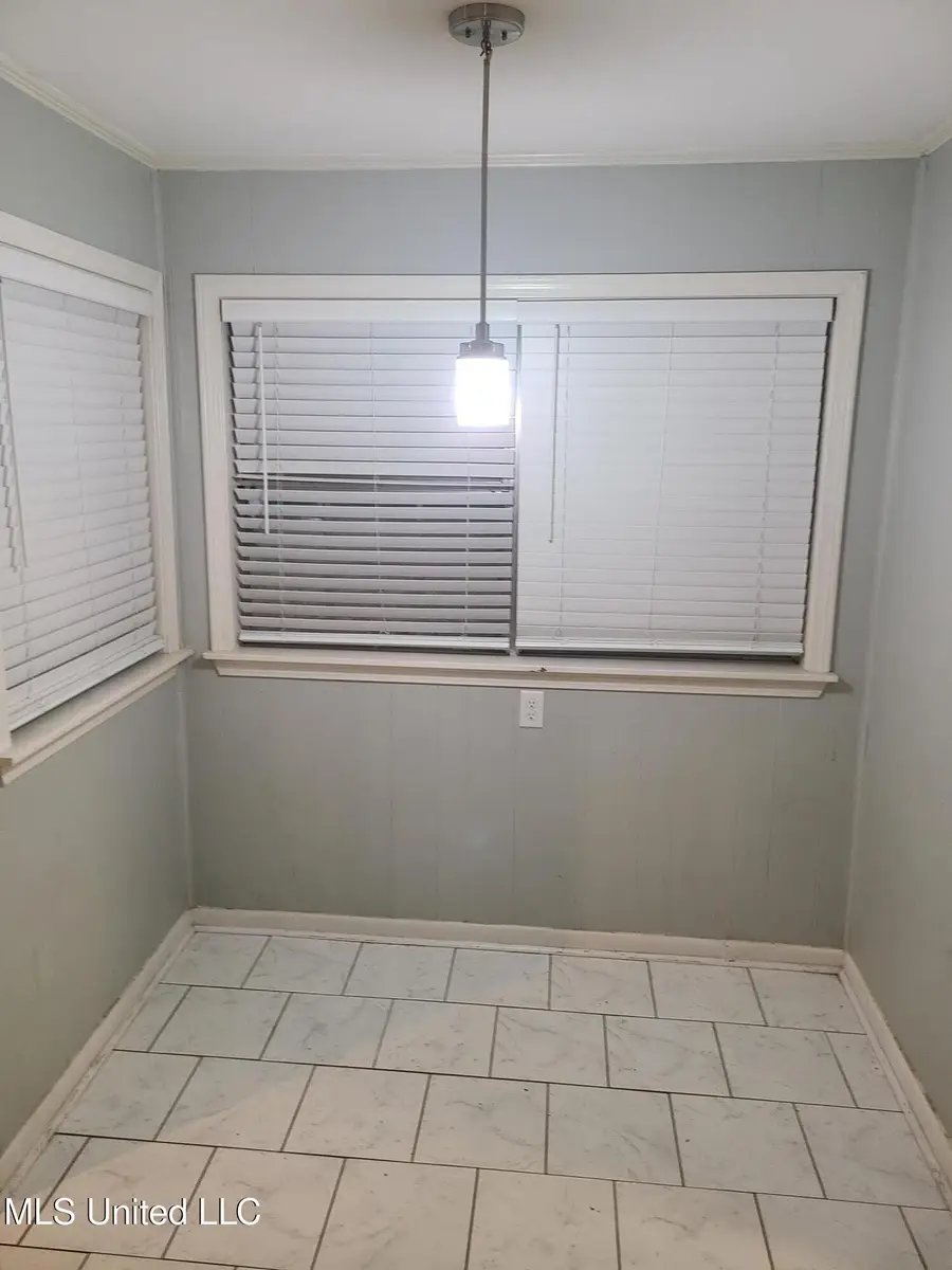 5225 Sunnyvale Drive, Jackson, MS 39211 - #2