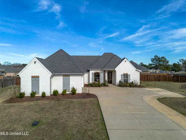 705 Queens Court, Flowood, MS 39232