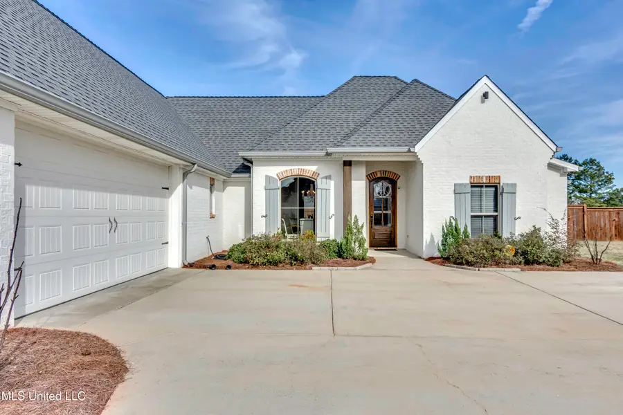 705 Queens Court, Flowood, MS 39232 - Image #3