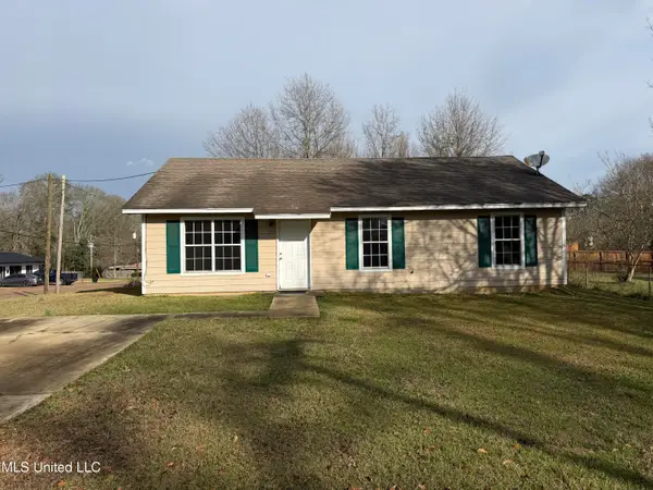 211 NE 3rd Street, Magee, MS 39111
