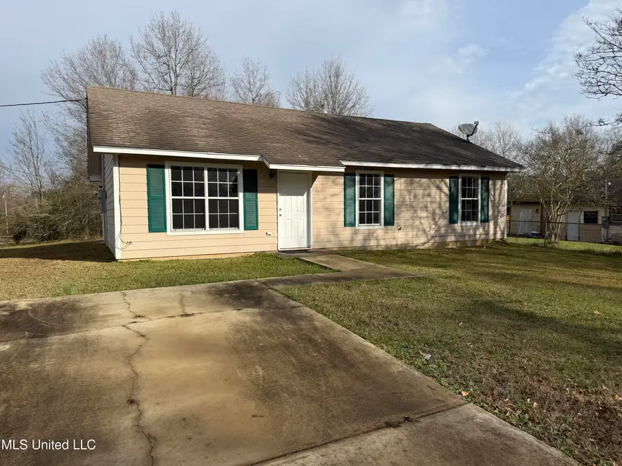 211 NE 3rd Street, Magee, MS 39111 - #2