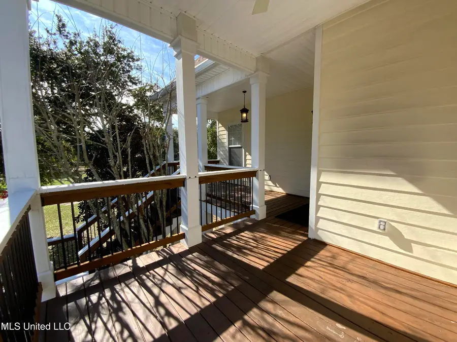 2519 Washington Avenue, Pascagoula, MS 39567 - #3