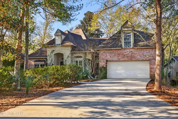 6535 Alakoko Drive, Diamondhead, MS 39525