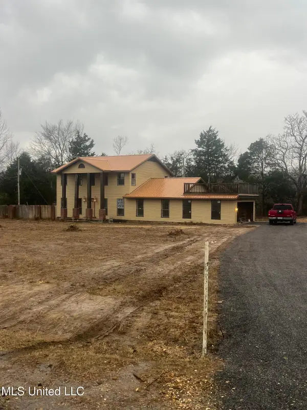 1838 Dees Road, Batesville, MS 38606