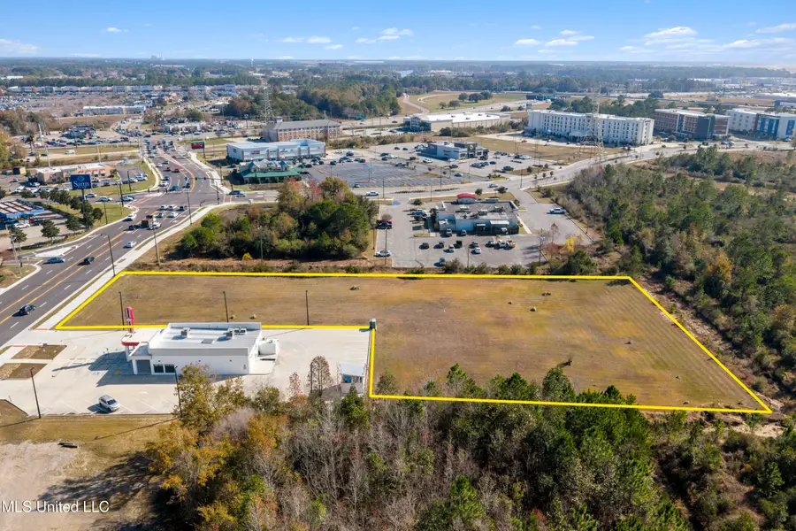 15465 Landon Road, Gulfport, MS 39503 - Image #2