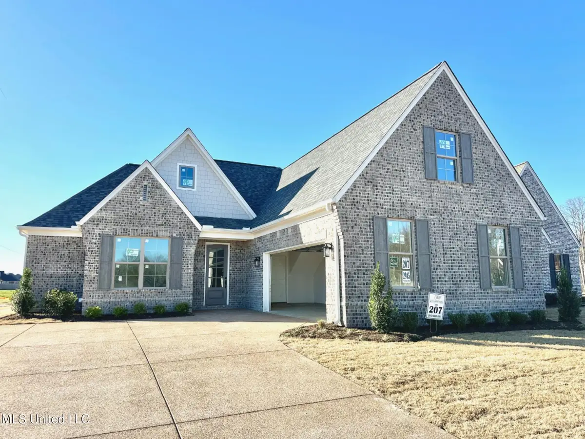 2945 Molly Cove, Nesbit, MS 38651 - Image #1