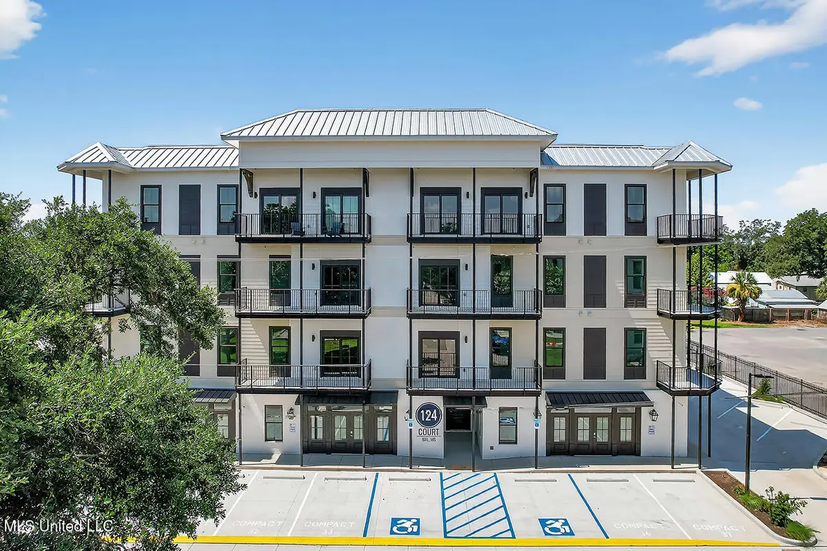 124 Court Street, Bay Saint Louis, MS 39520 - #1