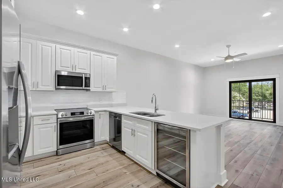 124 Court Street, Bay Saint Louis, MS 39520 - #3