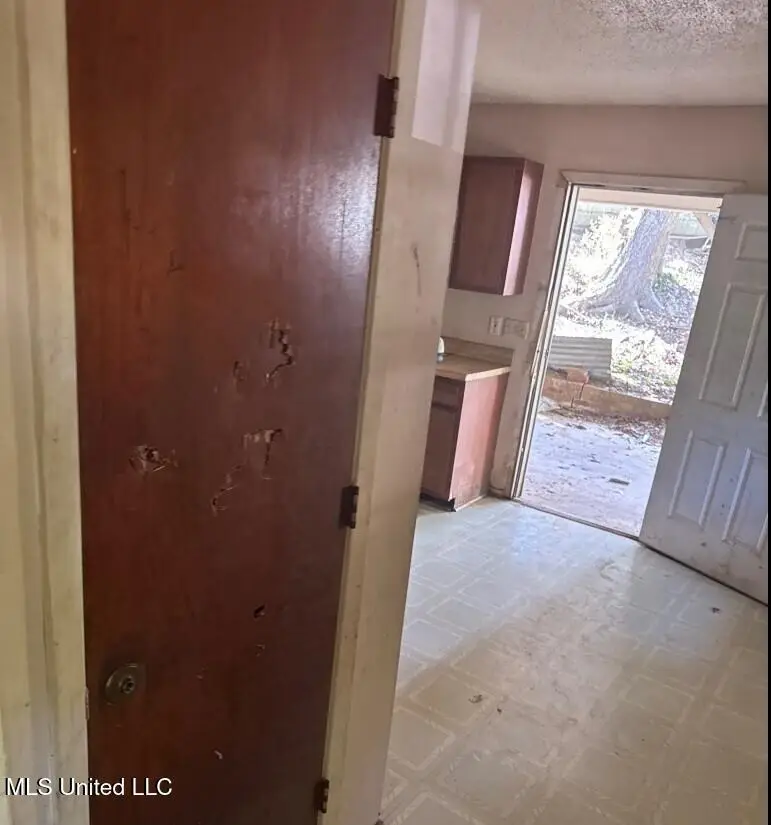 908 Wabash Avenue, Vicksburg, MS 39183 - Image #3